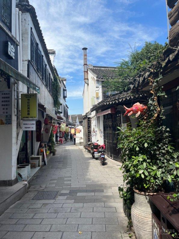 新百伦574为什么有的是网面有的是革面？游戏画面
